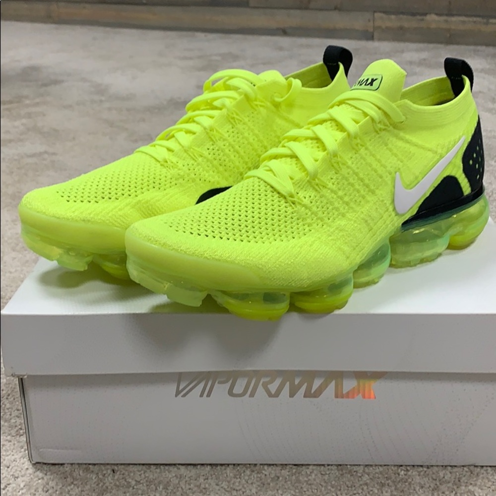 Nike Air VaporMax 2 Volt Size 10.5 Rare Mens Shoe